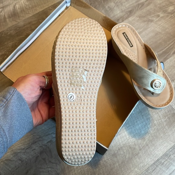 Brand new good choice sandals - Picture 2 of 8